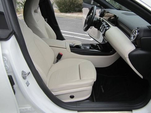 Used 2020 Mercedes-Benz CLA 250 image 22