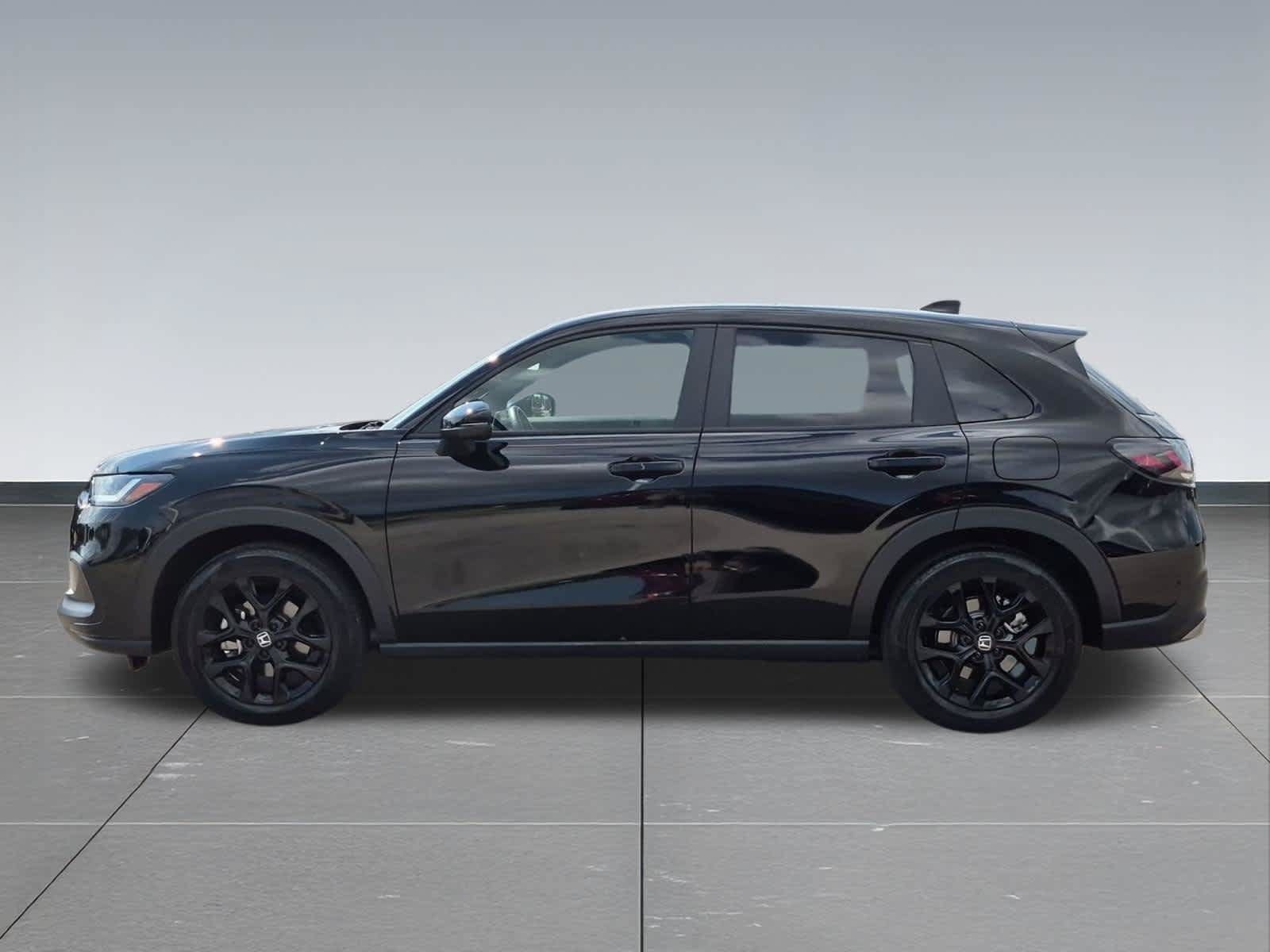 Certified 2025 Honda HR-V Sport image 3