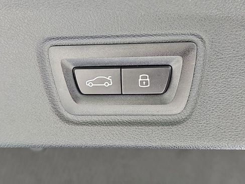 Used 2025 BMW i4 xDrive40i w/ Parking Assistance Package image 29