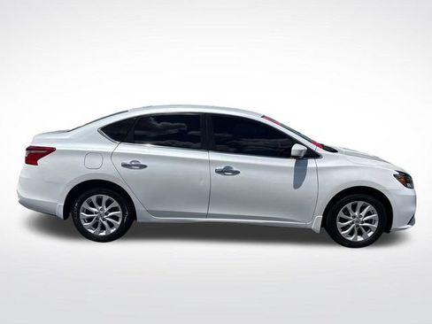 Used 2019 Nissan Sentra SV FWD image 6