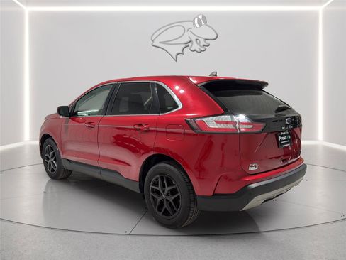 Used 2024 Ford Edge SEL AWD/4WD image 3