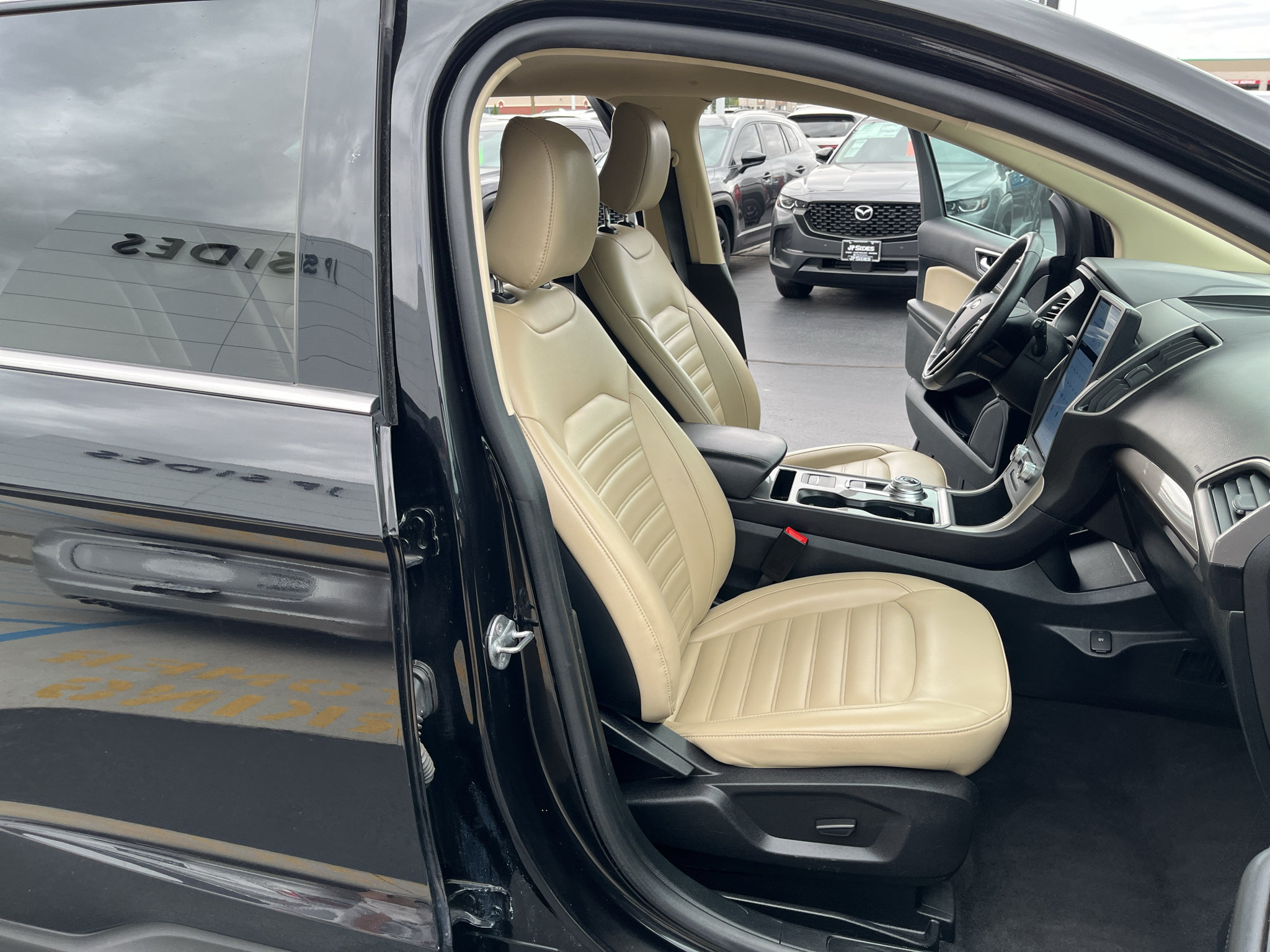 Used 2024 Ford Edge SEL AWD/4WD image 48