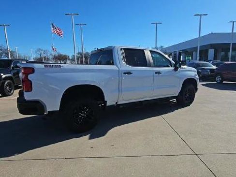 Used 2023 Chevrolet Silverado 1500 LT Trail Boss AWD/4WD image 39