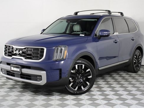 Used 2023 Kia Telluride SX image 3
