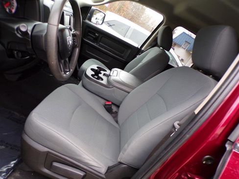 Used 2018 RAM 1500 Express image 15