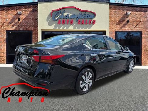 Used 2019 Nissan Altima 2.5 S FWD image 4