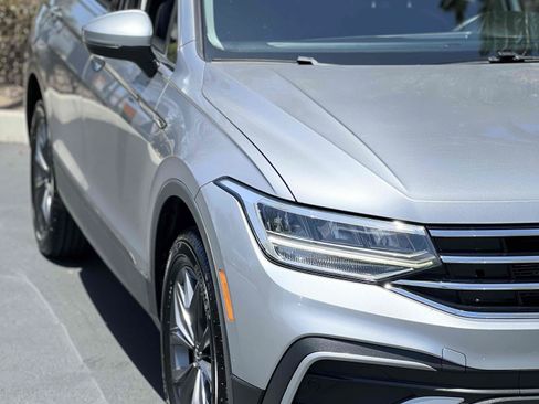 Used 2023 Volkswagen Tiguan SE FWD image 44