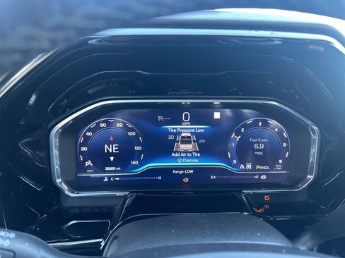 Used 2022 Chevrolet Silverado 1500 LT image 14