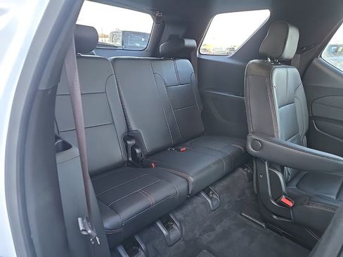 Used 2022 Chevrolet Traverse RS image 85