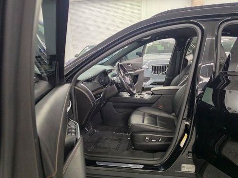 Used 2020 Cadillac XT4 Sport w/ Cold Weather Package AWD/4WD image 8