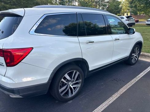 Used 2016 Honda Pilot Elite image 8