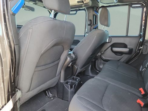 Used 2020 Jeep Wrangler Unlimited Sport AWD/4WD image 5