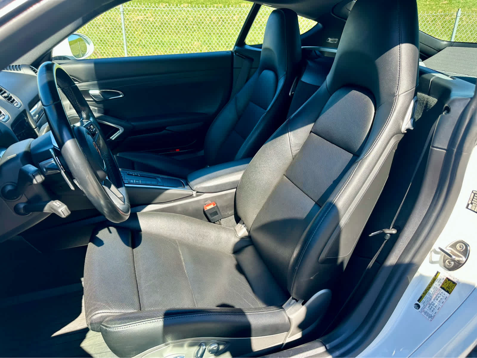 Used 2018 Porsche 718 Cayman RWD image 12