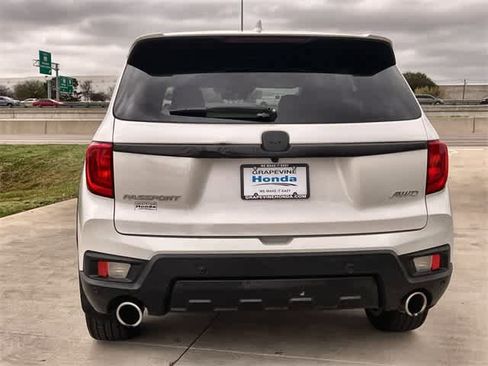 Used 2023 Honda Passport EX-L image 6