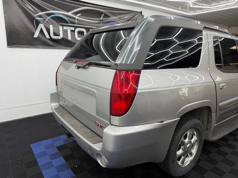 Used 2004 GMC Envoy XUV SLT w/ 1SD Preferred Equipment Group AWD/4WD image 3