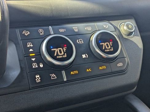 Used 2023 Land Rover Defender 110 V8 image 21