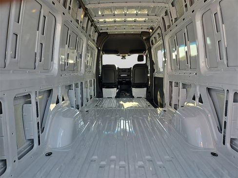 New 2025 Mercedes-Benz Sprinter 2500 image 14