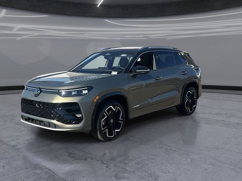 New 2026 Volkswagen Tiguan SEL R-Line AWD/4WD image 3