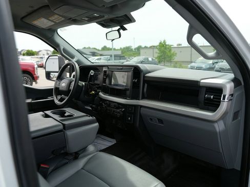Used 2025 Ford F350 XL AWD/4WD image 22