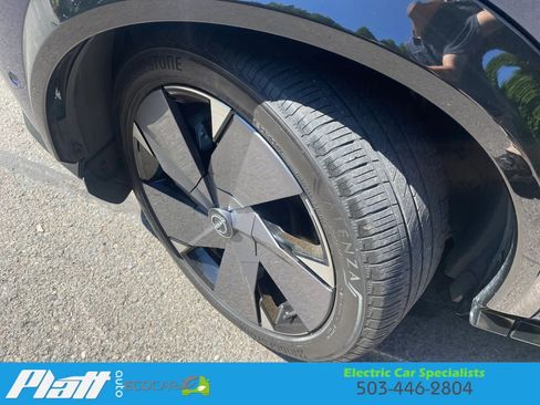 Used 2023 Nissan Ariya AWD/4WD image 20