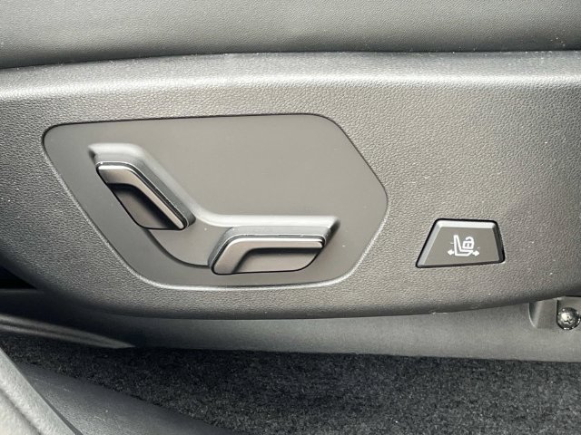 Certified 2025 Hyundai Santa Fe Calligraphy FWD image 26