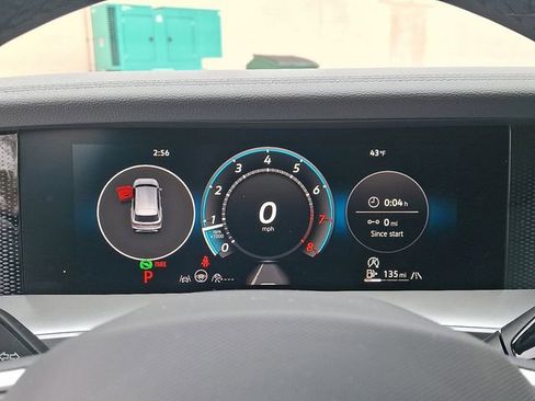 Certified 2025 Volkswagen Tiguan SE R-Line image 25