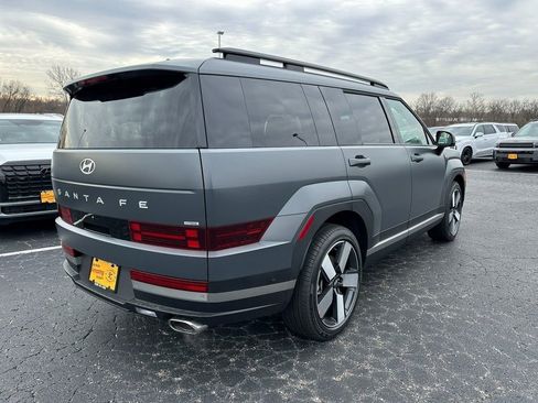 Certified 2025 Hyundai Santa Fe Limited image 3