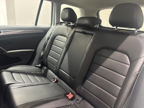 Used 2017 Volkswagen Golf Alltrack SEL AWD/4WD image 19