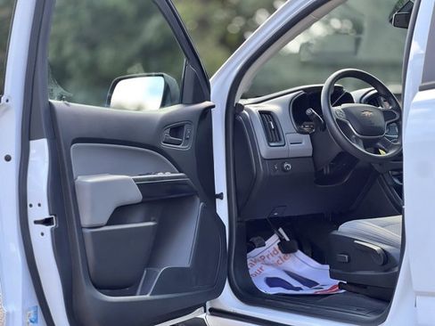 Used 2020 Chevrolet Colorado W/T w/ WT Convenience Package image 11