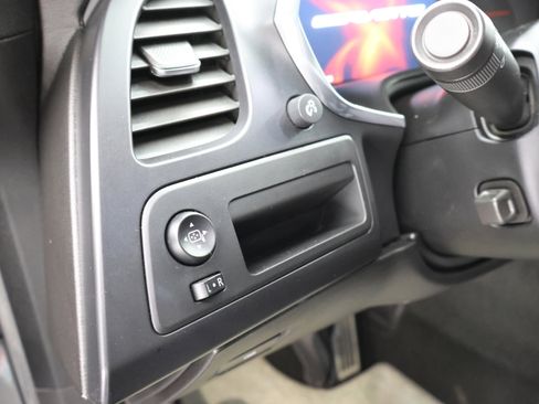 Used 2015 Chevrolet Corvette Stingray Coupe image 35