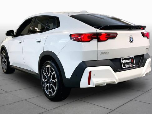 Used 2025 BMW X2 xDrive28i AWD/4WD image 11