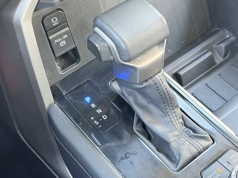 Used 2022 Toyota Tundra Limited AWD/4WD image 16