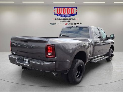 New 2026 RAM 2500 Limited AWD/4WD image 3