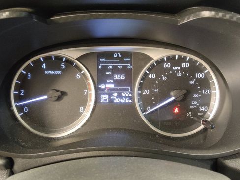 Used 2024 Nissan Versa S w/ Trunk Package FWD image 23