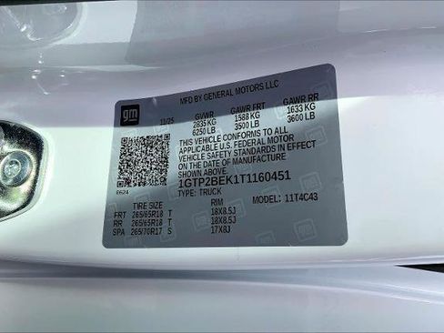 New 2026 GMC Canyon Elevation w/ Convenience Package image 14