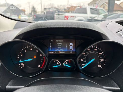 Used 2017 Ford Escape SE image 15