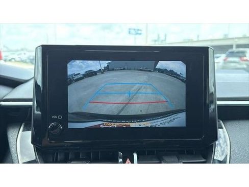 Used 2024 Toyota Corolla LE FWD image 27