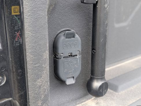 Used 2021 GMC Sierra 3500 Denali w/ Denali Ultimate Package image 50