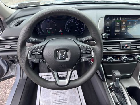 Used 2018 Honda Accord EX image 17