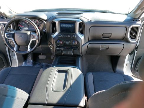 Used 2019 Chevrolet Silverado 1500 LT Trail Boss image 9