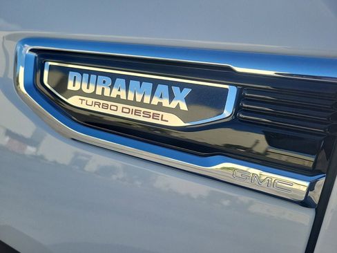 New 2026 GMC Sierra 1500 SLT w/ SLT Premium Plus Package image 10