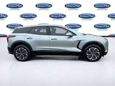 Used 2024 Chevrolet Blazer EV LT AWD/4WD image 8