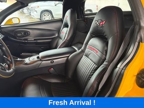 Used 2000 Chevrolet Corvette Coupe w/ Memory Pkg RWD image 3