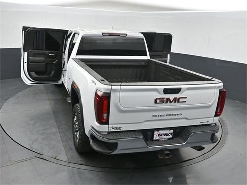 Used 2021 GMC Sierra 2500 SLT image 52