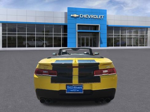 Used 2014 Chevrolet Camaro SS RWD image 12
