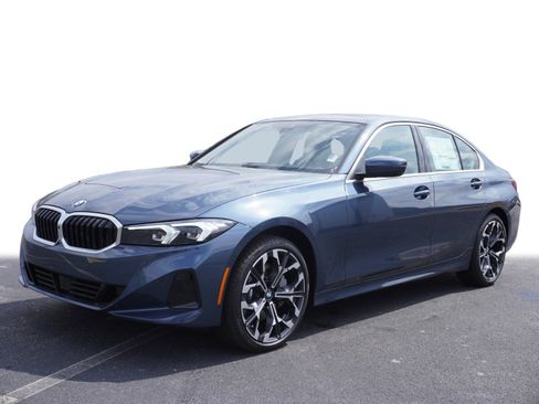 New 2025 BMW 330i Sedan w/ Premium Package image 26