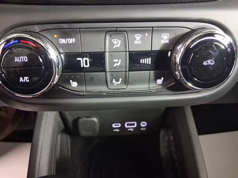 Used 2023 Chevrolet TrailBlazer RS w/ Sun and Liftgate Package image 46