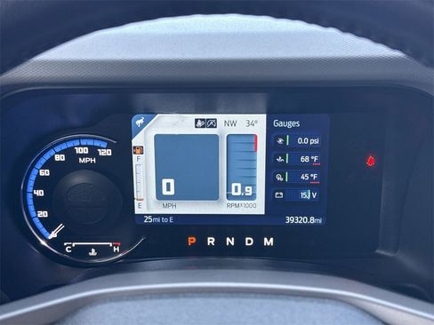 Used 2023 Ford Bronco Badlands image 10