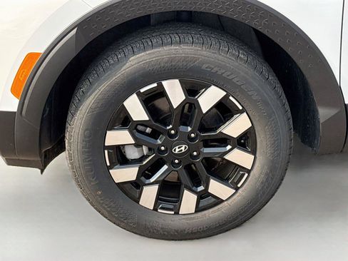 Certified 2025 Hyundai Santa Cruz SE AWD/4WD image 28