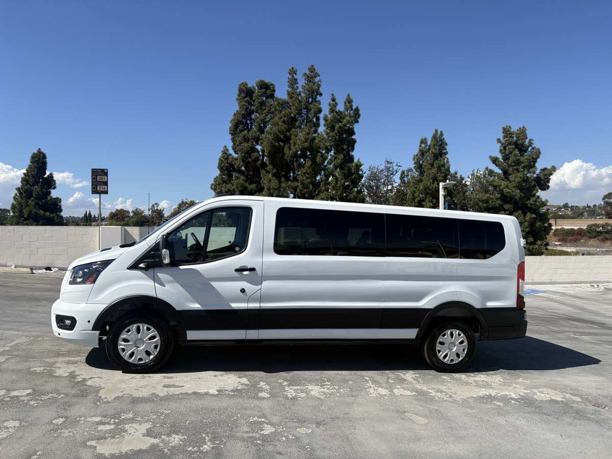 Used 2026 Ford Transit 350 XLT RWD image 7